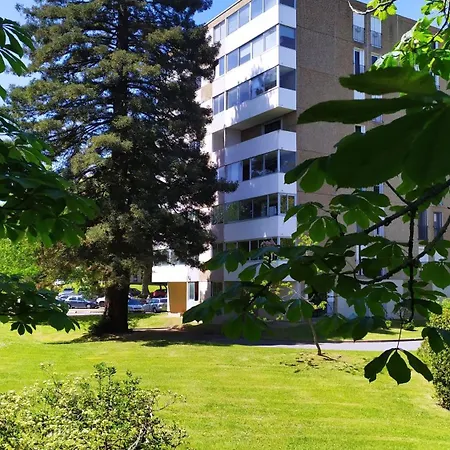 Residenc *